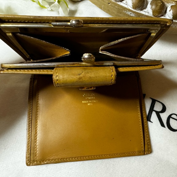 Celine Kisslock Compact Wallet, Vintage - Picture 12 of 16
